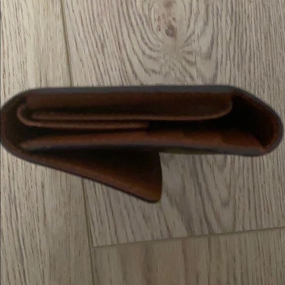 Louis Vuitton wallet authentic - Picture 2 of 7